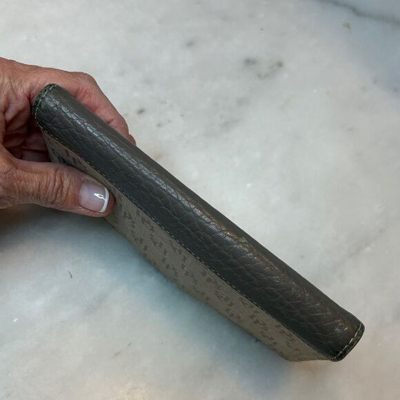 Dooney & Bourke Wallet Checkbook Vintage Signature Slim Wallet - Picture 10 of 16